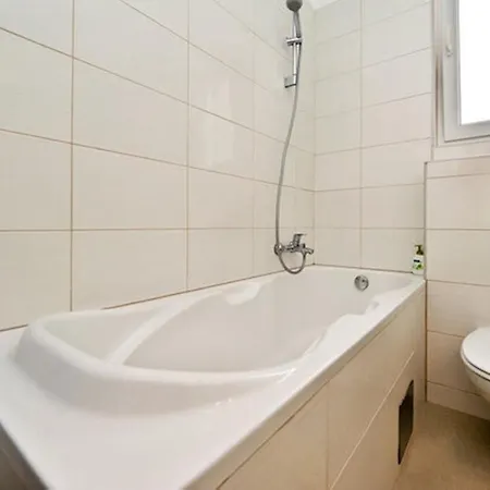 Lila Apartman *