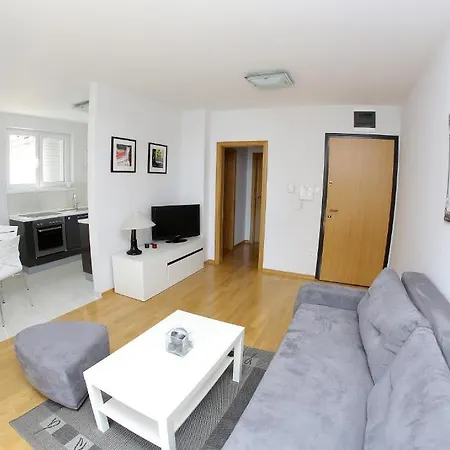Apartman Lila
