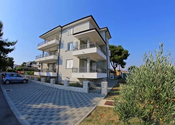 Lila Апартаменты *